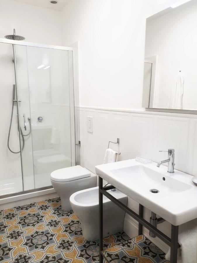 Palazzo La Piana Rooms Aeroporto di Catania Fontana Rossa Esterno foto